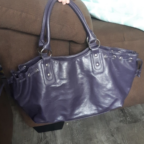 Purse - Picture 1 of 4